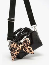 Tashengsel Wouf Bruin charms CH250002-vue-porte