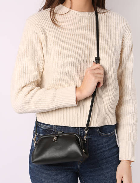 Cross Body Tas Th Feminine  Gerecycleerd Polyester Tommy hilfiger Zwart th feminine  AW15249 ander zicht 1