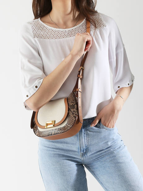 Cross Body Tas Paulette Lancel Bruin paulette A13374 ander zicht 1