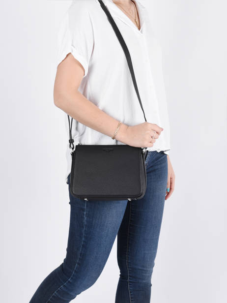 Cross Body Tas Madrid Hexagona Zwart madrid 535986 ander zicht 1